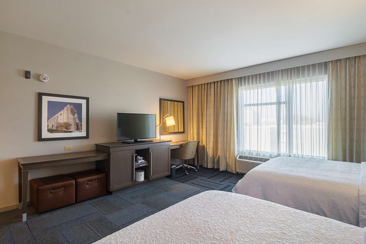 hampton inn chicago north loyola station