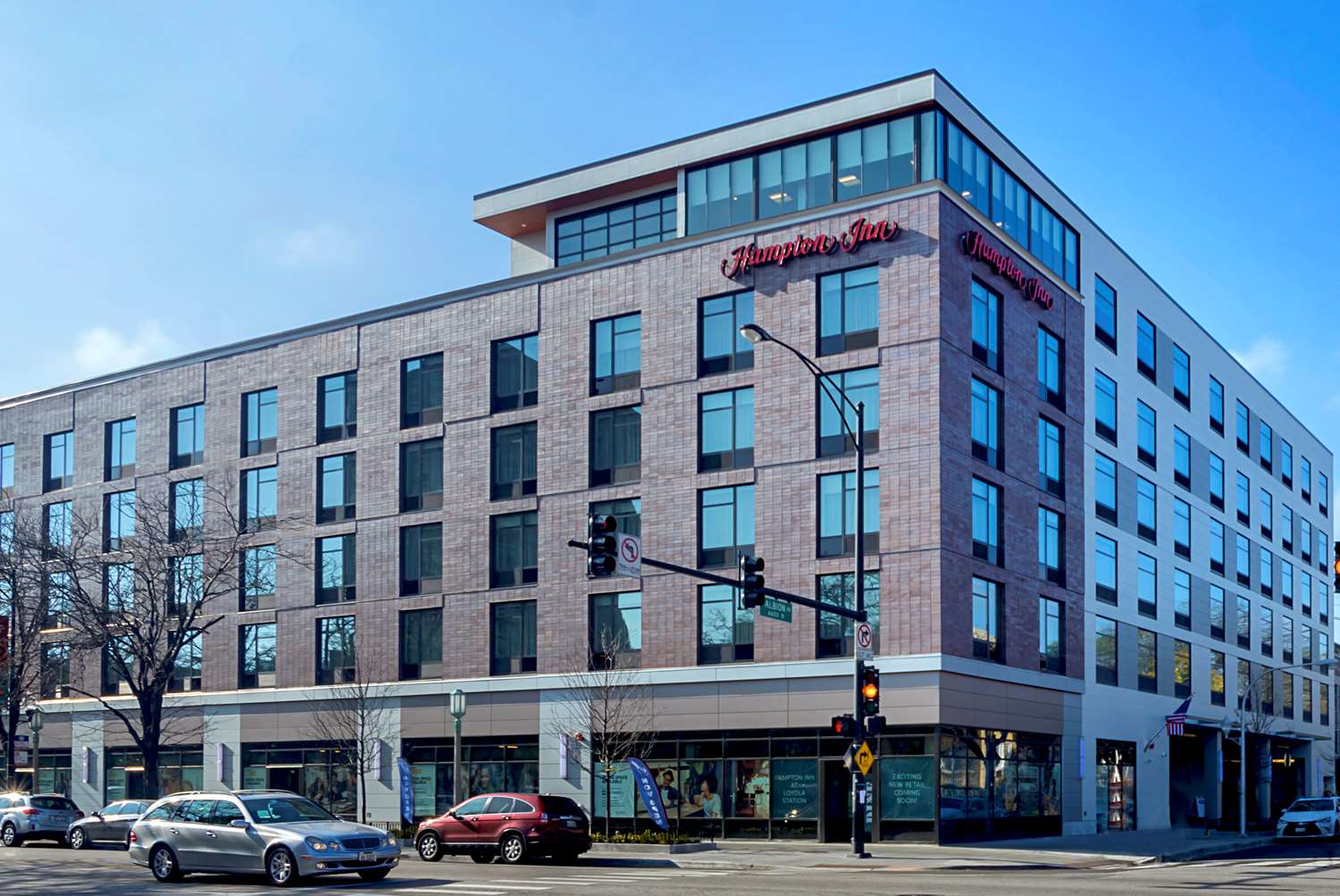 hampton inn chicago north loyola station