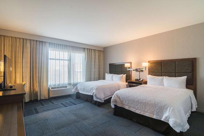 hampton inn chicago north loyola station