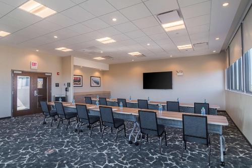hampton inn chicago north loyola station