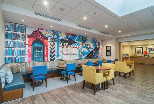 hampton inn chicago north loyola station