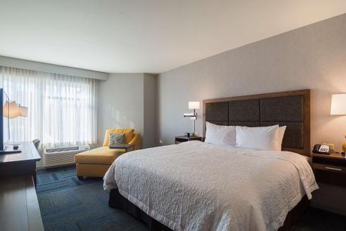 hampton inn chicago north loyola station
