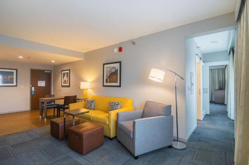 hampton inn chicago north loyola station