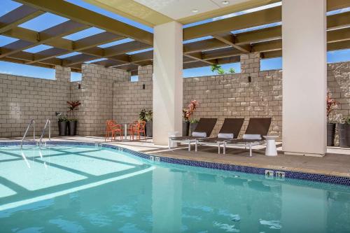 hampton inn and suites oahu kapolei