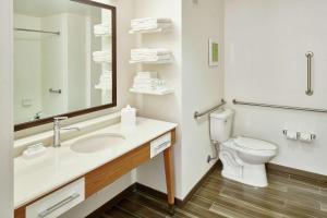hampton inn and suites oahu kapolei