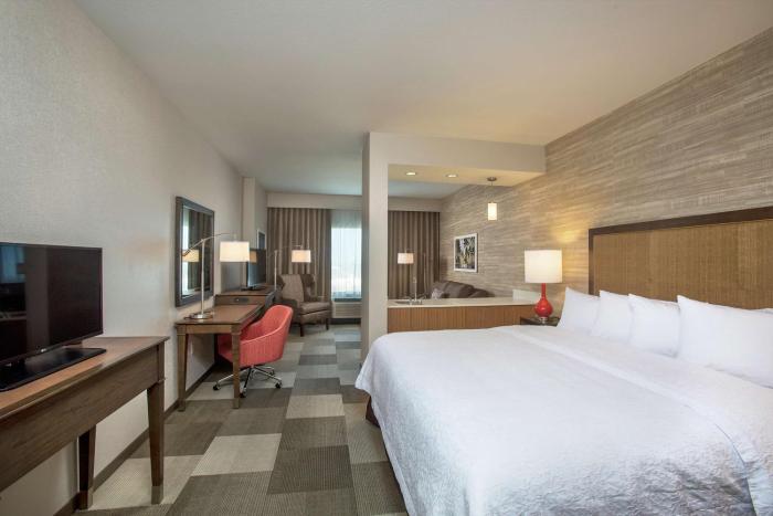 hampton inn and suites oahu kapolei