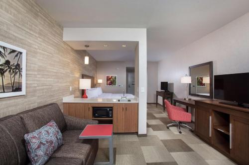 hampton inn and suites oahu kapolei