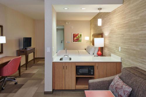 hampton inn and suites oahu kapolei