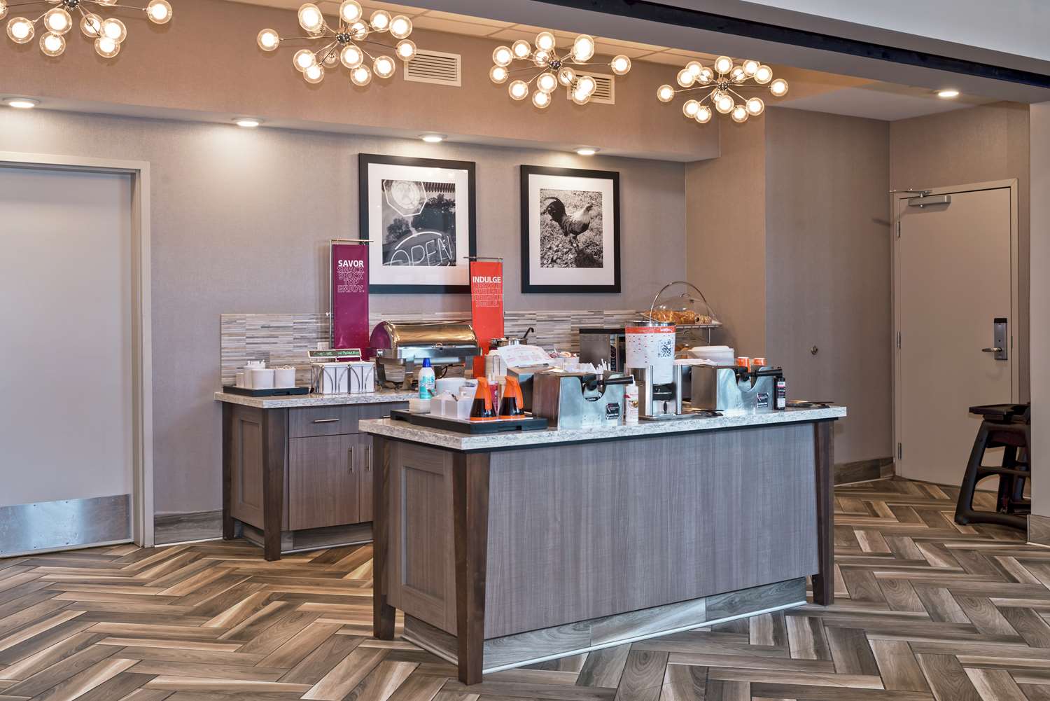 hampton inn and suites minneapolis university area