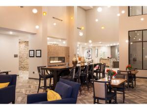 hampton inn and suites minneapolis university area