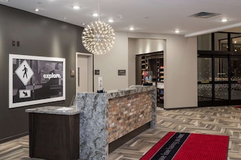 Hampton Inn & Suites Minneapolis University Area,Hennepin County>>Downtown Minneapolis,3 star