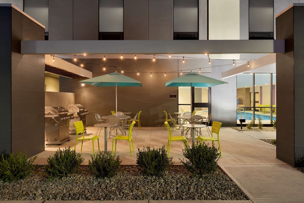 home2 suites by hilton hasbrouck heights