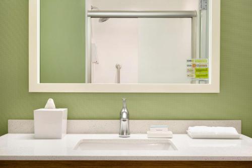 home2 suites by hilton hasbrouck heights