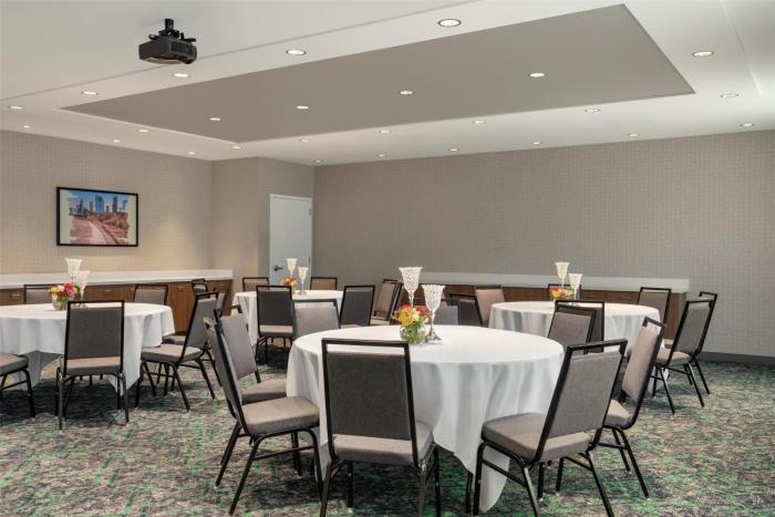 home2 suites by hilton houston energy corridor