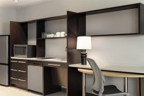 home2 suites by hilton houston energy corridor