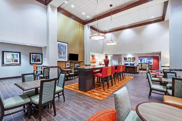 hampton inn and suites houston i 10 west park row