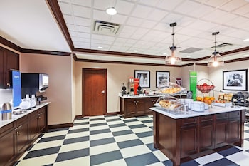 hampton inn and suites houston i 10 west park row