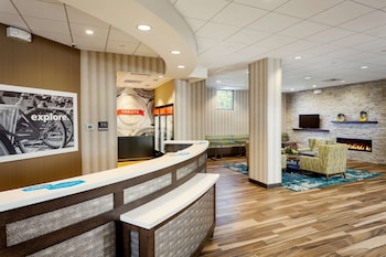 hampton inn and suites by hilton seattle northgate