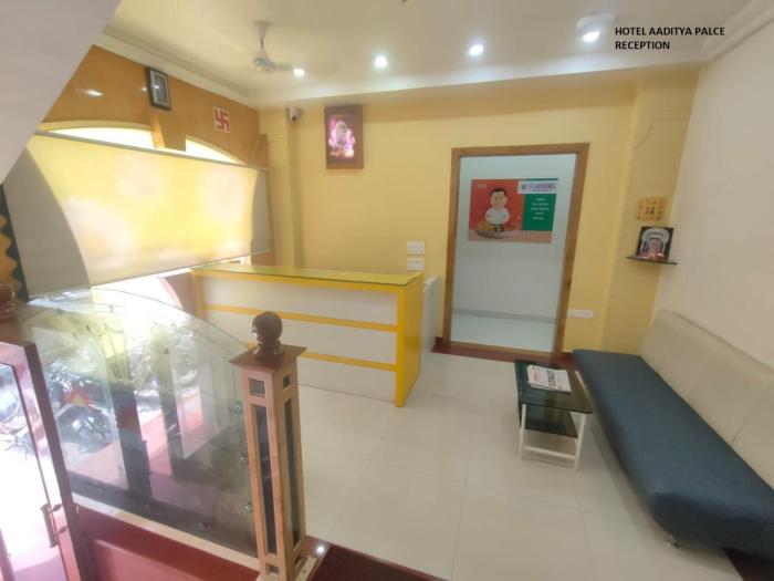 hotel aaditya palace