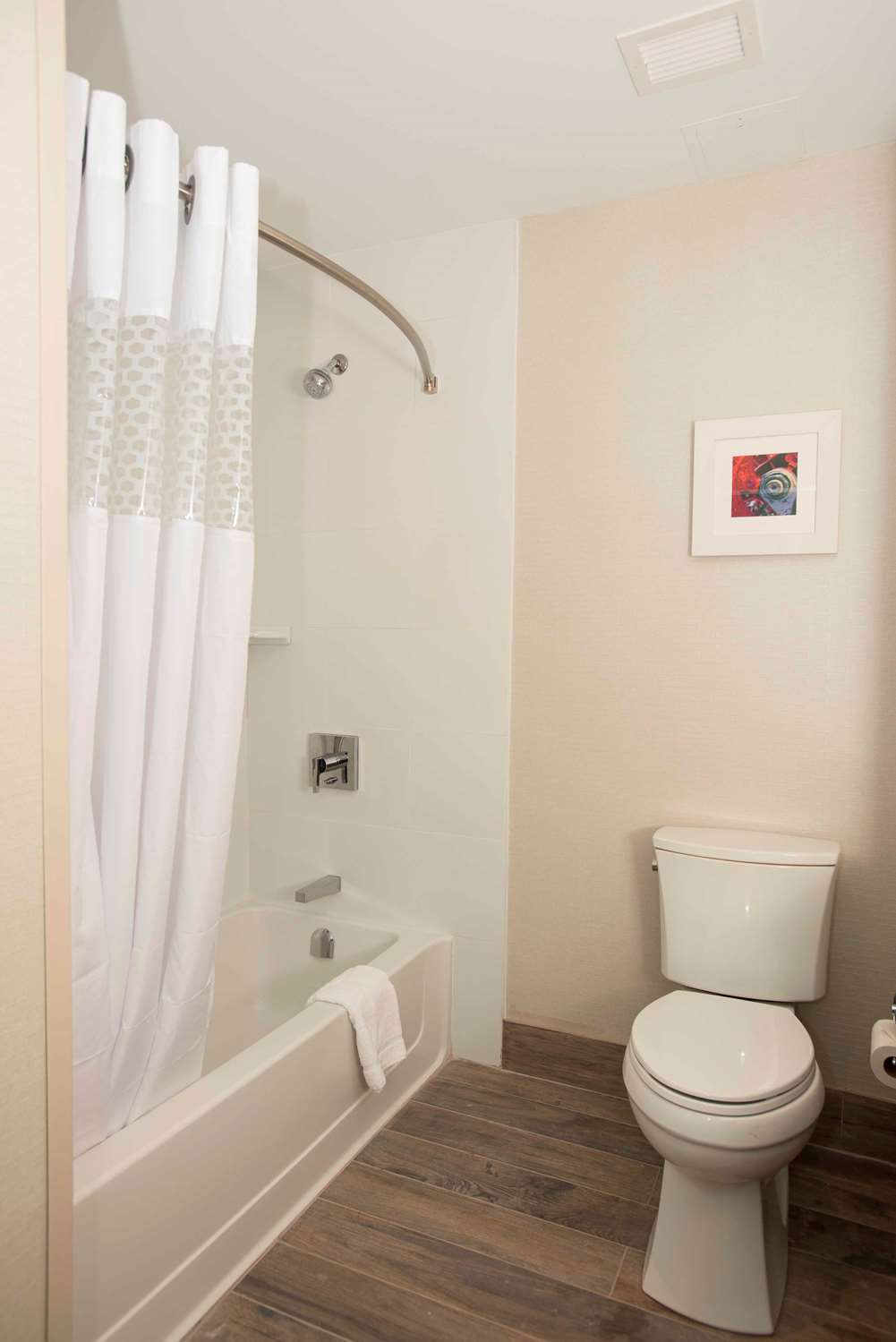 hampton inn and suites by hilton thunder bay