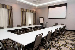 hampton inn and suites by hilton thunder bay
