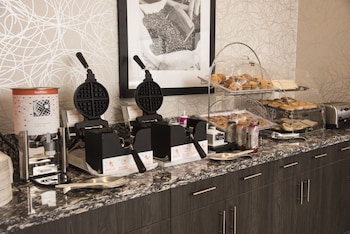 hampton inn and suites by hilton thunder bay