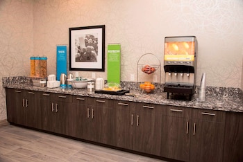 hampton inn and suites by hilton thunder bay