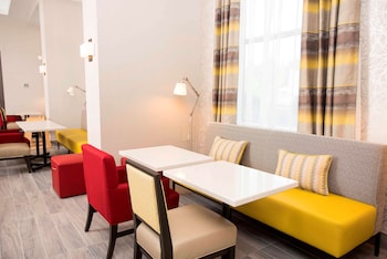 hampton inn and suites by hilton thunder bay