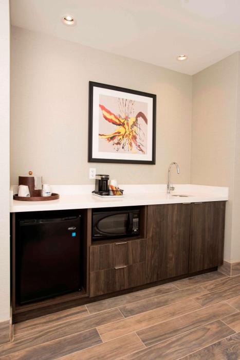 hampton inn and suites by hilton thunder bay