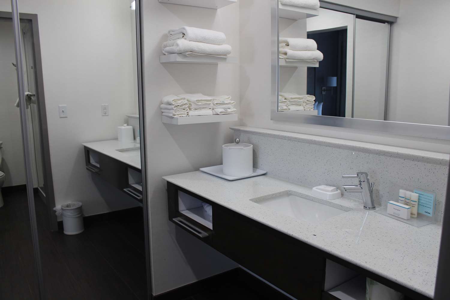 hampton inn and suites guthrie