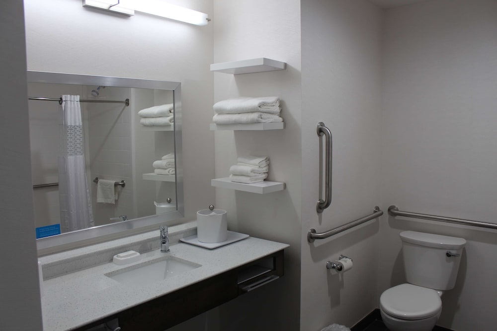 hampton inn and suites guthrie
