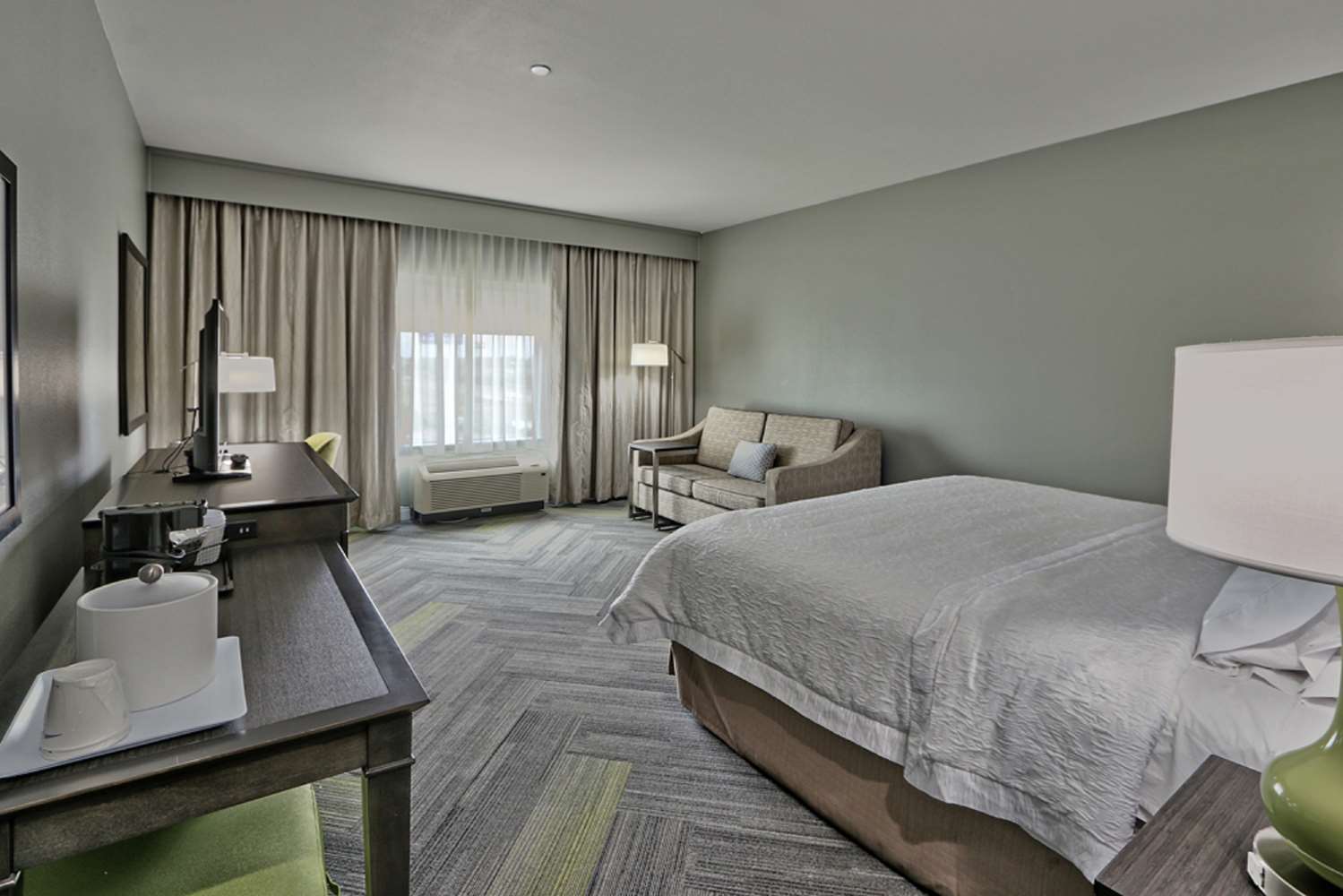 hampton inn and suites guthrie