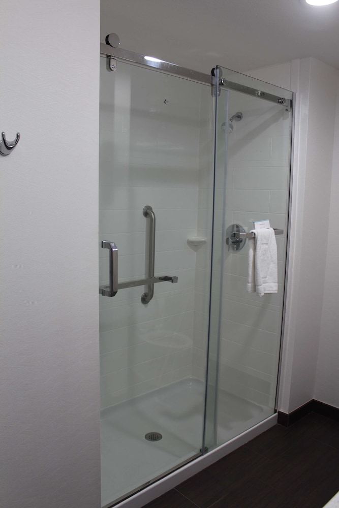 hampton inn and suites guthrie