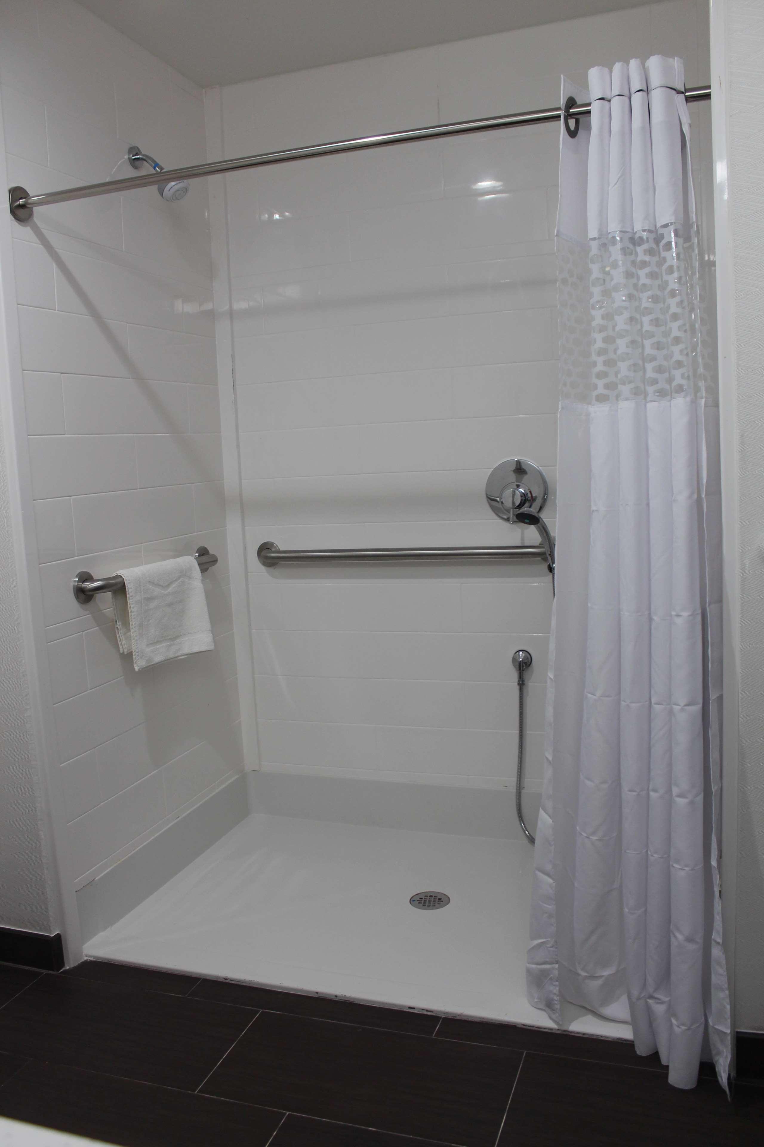 hampton inn and suites guthrie