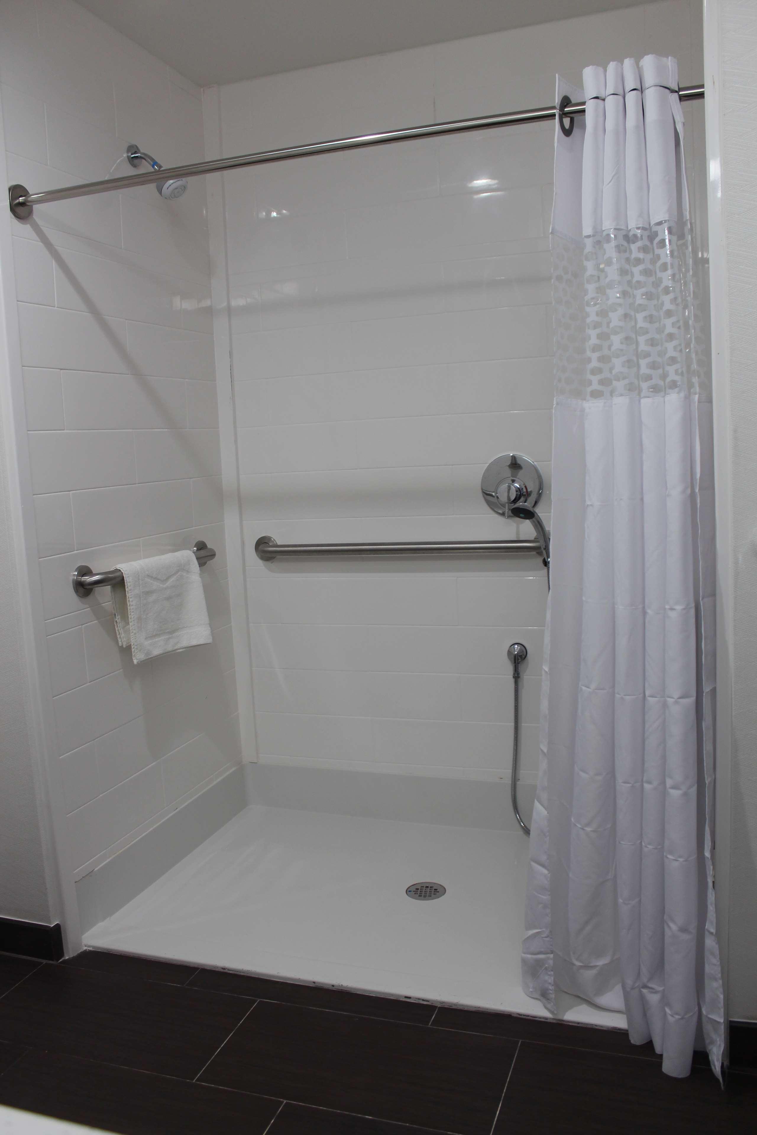 hampton inn and suites guthrie