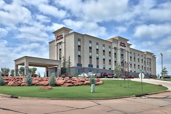 hampton inn and suites guthrie