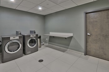 hampton inn and suites guthrie