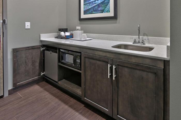 hampton inn and suites guthrie