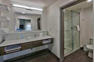 hampton inn and suites guthrie