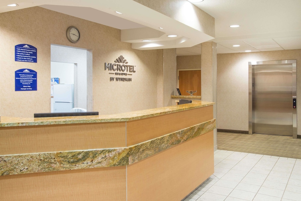 Microtel Inn & Suites By Wyndham Plattsburgh,Plattsburgh>>New York,2 star