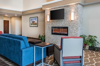 comfort suites rensselaer near fair oaks