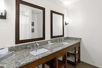 comfort suites rensselaer near fair oaks