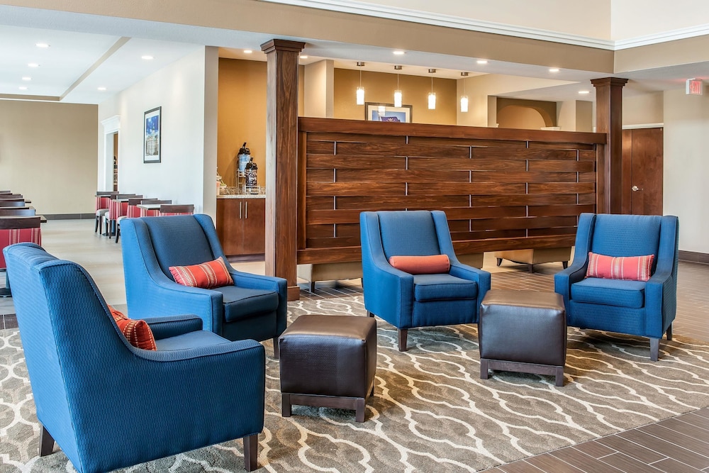 comfort suites rensselaer near fair oaks