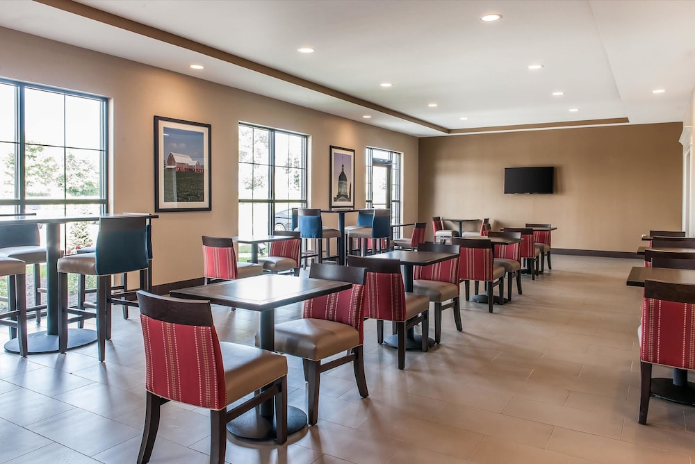 comfort suites rensselaer near fair oaks