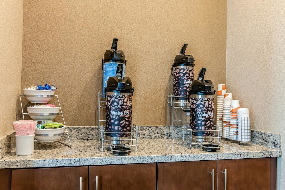 comfort suites rensselaer near fair oaks