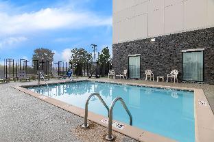 comfort suites rensselaer near fair oaks