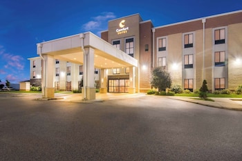 comfort suites rensselaer near fair oaks