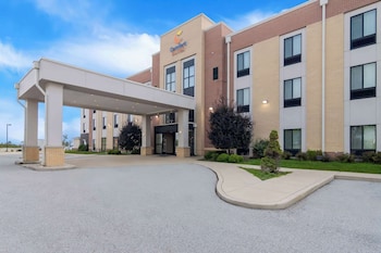 comfort suites rensselaer near fair oaks