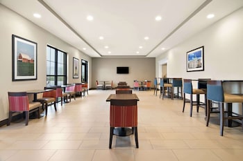 comfort suites rensselaer near fair oaks