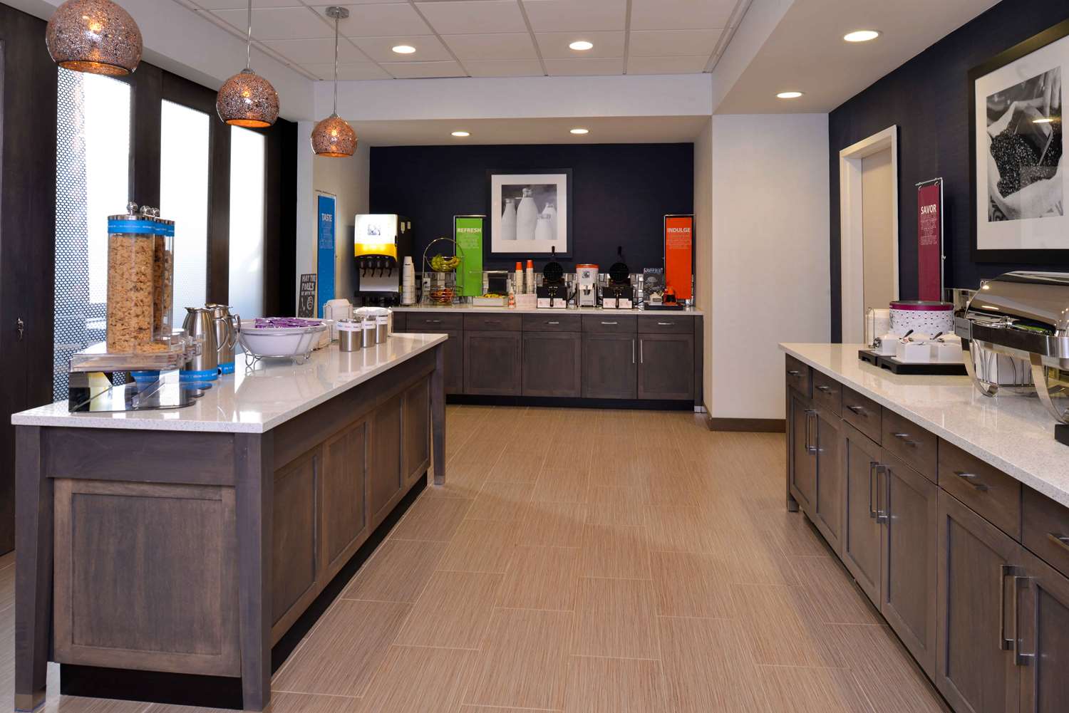 hampton inn and suites albany east greenbush